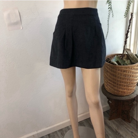 Theory Saldia Tern virgin wool short skirt gray size:12 - Picture 11 of 16
